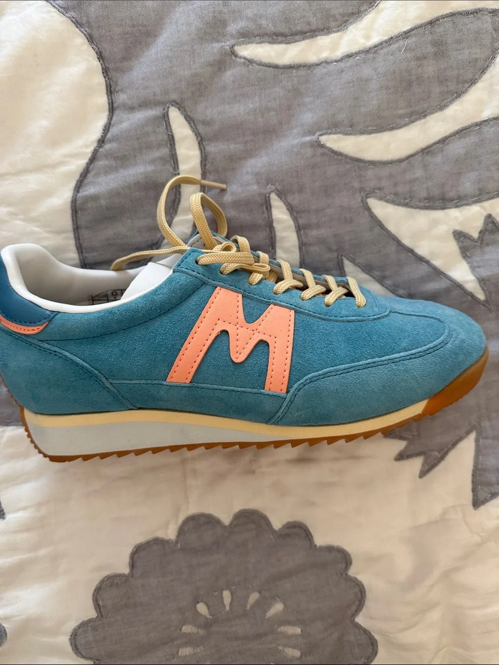 Blue and Coral Suede Unisex Karhu Retro Runner Sneakers